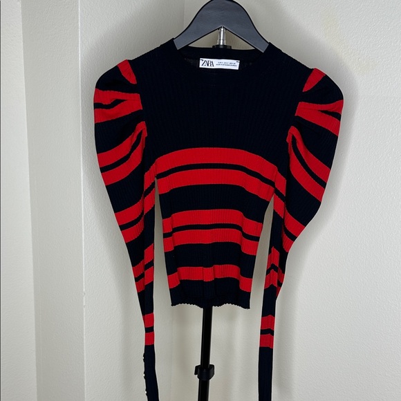 Zara Tops - Zara Bold Black and Red Striped Top